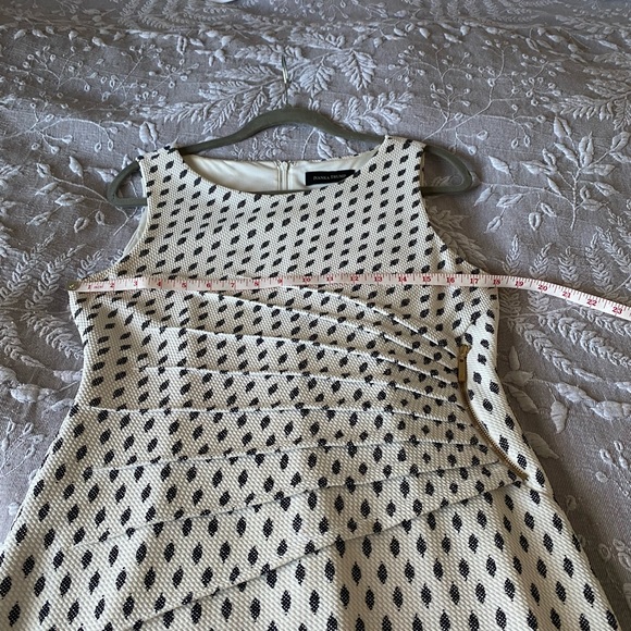 Dressy black and white sleeveless dress - Picture 5 of 7